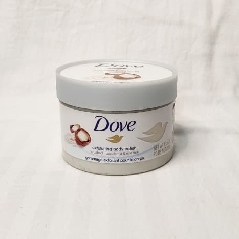 dove-exfoliating-body-scrub-review-crushed-macadamia-rice-milk