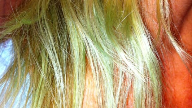 help-my-blonde-hair-has-turned-green