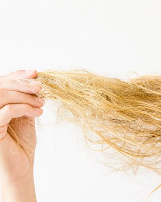 how-to-take-care-of-dry-frizzy-hair