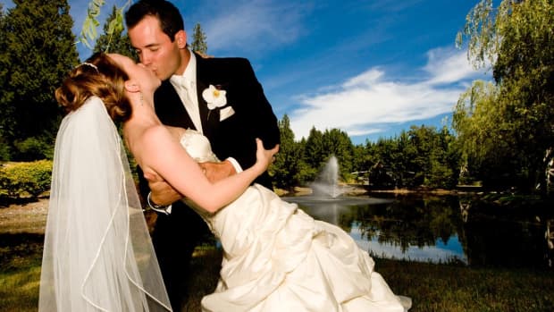 tips-for-safely-restoring-an-aged-wedding-dress